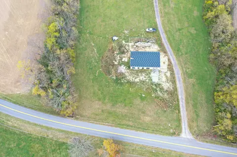 762 Ballard Rd, Lancaster, KY 40444