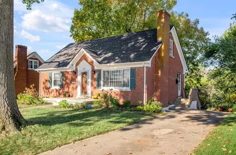 1945 Vicksburg Rd, Lexington, KY 40504