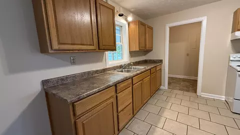 213 Oak St, Berea, KY 40403 photo 7