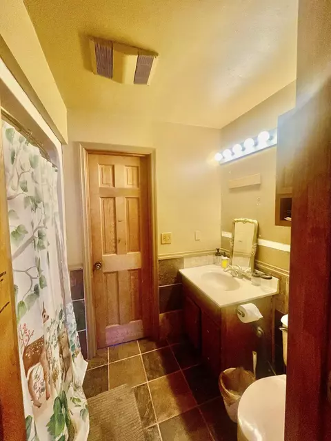 Bath - 2700 Dal Rd, Williamsburg, KY 40769 photo 3 of 3