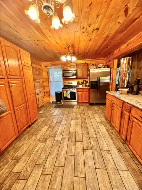 Kitchen - 2700 Dal Rd, Williamsburg, KY 40769 photo 4 of 4