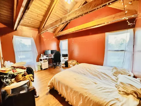 Bedroom - 2700 Dal Rd, Williamsburg, KY 40769 photo 3 of 6