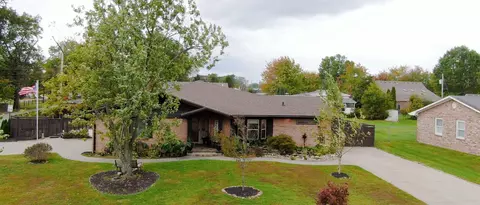 300 Pine St, Berea, KY 40403 photo 5