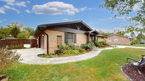 300 Pine St, Berea, KY 40403 photo 4