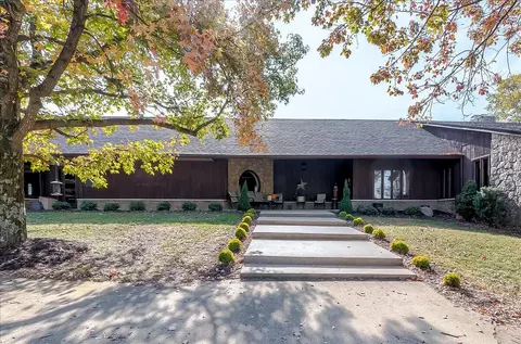 5376 Stewart Rd, Lexington, KY 40516