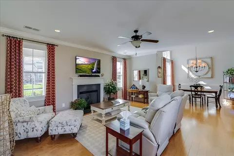 119 Brannon Gardens Dr, Nicholasville, KY 40356
