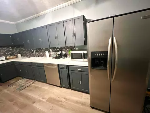 Kitchen - 26 Rio St, Loyall, KY 40854 photo 4 of 7