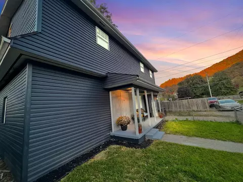 Exterior - 26 Rio St, Loyall, KY 40854 photo 6 of 11