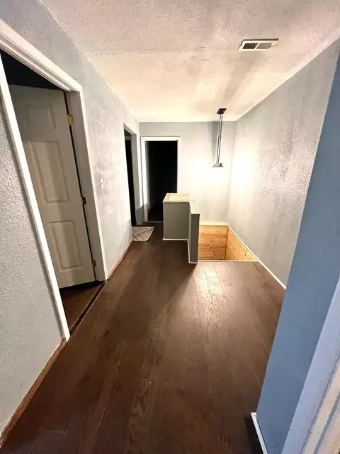 Entry Way - 26 Rio St, Loyall, KY 40854 photo 6 of 8