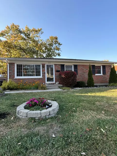 2121 Sage Rd, Lexington, KY 40504