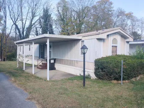 447 Mount Vernon Dr, Winchester, KY 40391