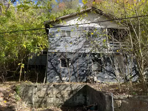449 Jordan St, Hazard, KY 41701