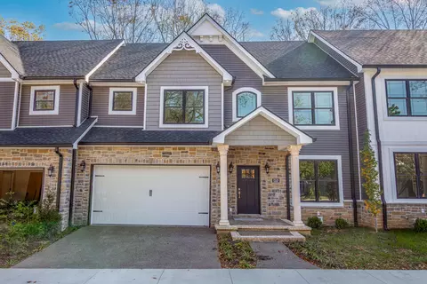 2528 Leland Ln, Lexington, KY 40503