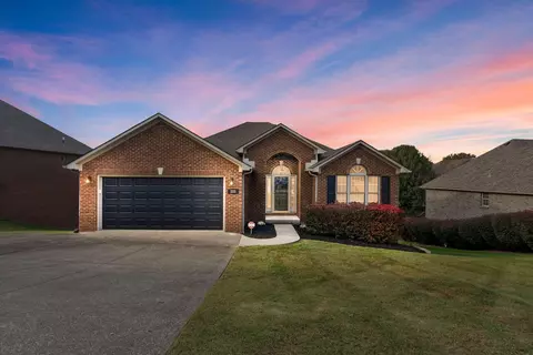 225 Savanna Dr, Richmond, KY 40475