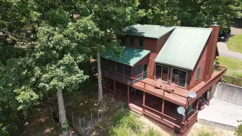 231 Beech Ln, Jamestown, KY 42629