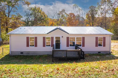 2109 Blueberry Rdg, Olive Hill, KY 41164