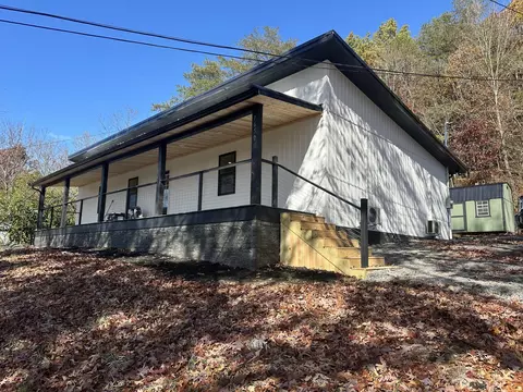 7650 Ky 698, Hustonville, KY 40437