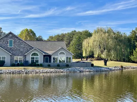 433 Deer Lake Pl, Bronston, KY 42518