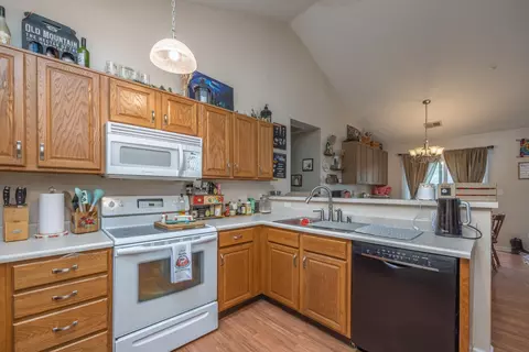 102 Yearling Ct, Georgetown, KY 40324 photo 6