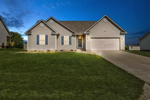 312 W Sunset Ridge Dr, Mount Sterling, KY 40353