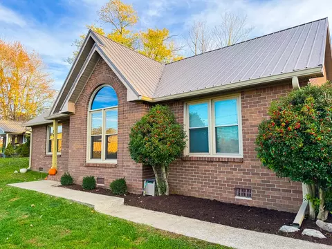 141 Stanton Rd, Stanton, KY 40380 photo 2