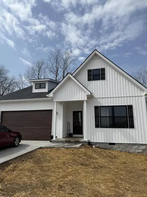 425 Pinehurst Way, Harrodsburg, KY 40330
