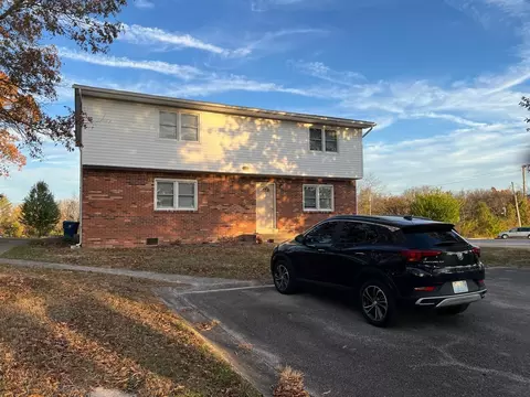 200-204 Melody Ln, Berea, KY 40403