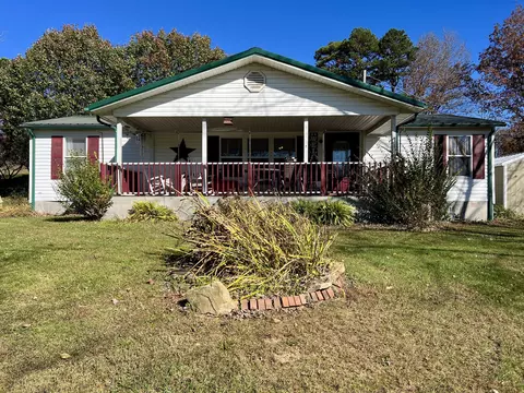 11593 S Highway 421, Tyner, KY 40486