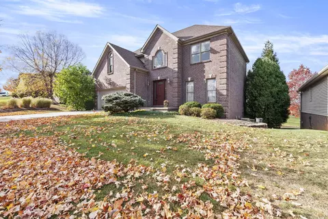 569 Winter Hill Ln, Lexington, KY 40509