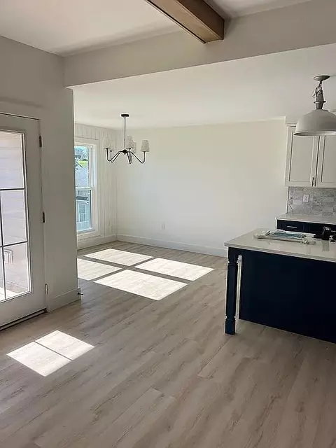 Dining - 18 Grayson Dr, Morehead, KY 40351 photo 1 of 1