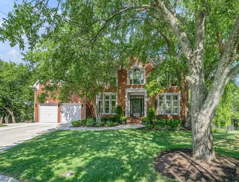 1141 Taborlake Rdg, Lexington, KY 40502