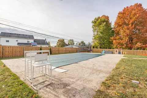 Exterior - 3374 Snaffle Rd, Lexington, KY 40513 photo 11 of 13