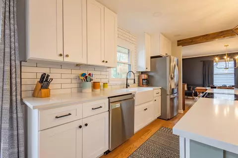 Kitchen - 3374 Snaffle Rd, Lexington, KY 40513 photo 6 of 6