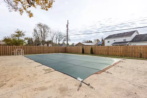 Exterior - 3374 Snaffle Rd, Lexington, KY 40513 photo 8 of 13