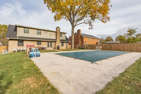 Exterior - 3374 Snaffle Rd, Lexington, KY 40513 photo 9 of 13
