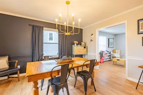 Dining - 3374 Snaffle Rd, Lexington, KY 40513 photo 4 of 5