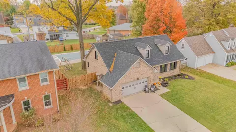 View/Area - 3374 Snaffle Rd, Lexington, KY 40513 photo 2 of 8