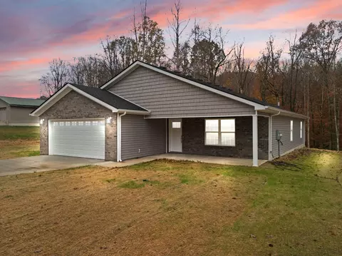 129 Tucky Ln, Irvine, KY 40336