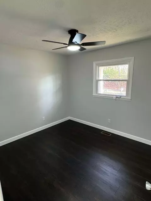237 E French Ave, Burnside, KY 42519 photo 18
