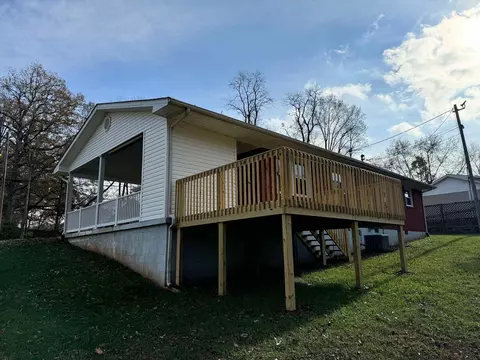 237 E French Ave, Burnside, KY 42519 photo 5
