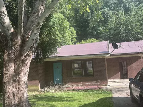 120 Segal Wesley Ave, Liberty, KY 42539
