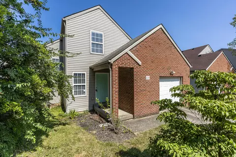 665 Smugglers Notch Dr, Lexington, KY 40509