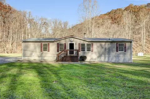 850 Poplar Hollow Rd, Morehead, KY 40351