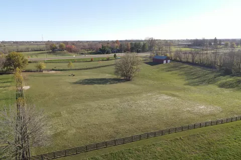 1249 Millersburg Rd, Paris, KY 40361