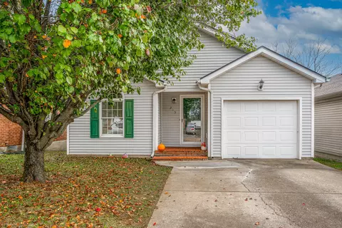 215 Courchelle Dr, Nicholasville, KY 40356