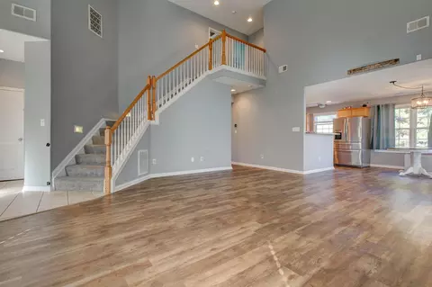 Living - 101 Summit Dr, Georgetown, KY 40324 photo 7 of 7