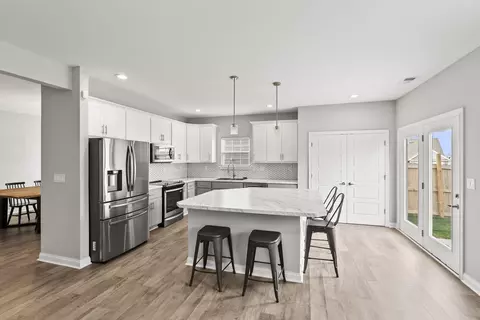 Kitchen - 195 Pleasant View Dr, Georgetown, KY 40324 photo 1 of 2