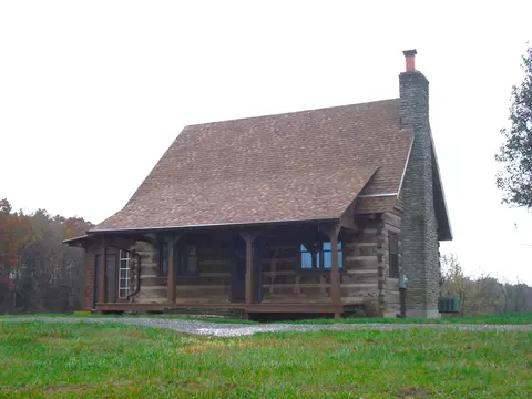 527 Old Cynthiana Rd, Berry, KY 41003