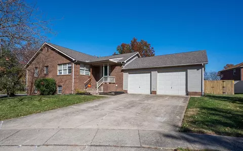 4748 Scenicview Rd, Lexington, KY 40514