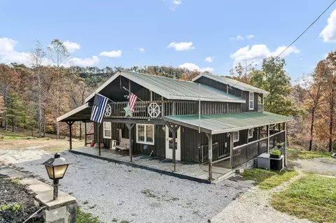 15 Edmonds Ln, Frenchburg, KY 40322